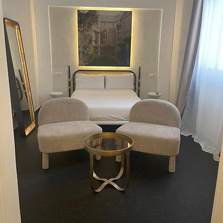 Casa Tadeo Gran Via Hotel มาดริด ภายนอก รูปภาพ
